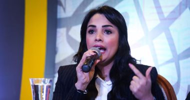 غادة عبد الرحيم: الاهتمام بالشباب ضرورة والعالم يربح 200 مليار دولار من عقولنا المهاجرة