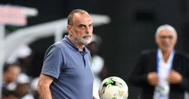 فيفا يحقق في اتهام مدرب تشيلسي ومنتخب إسرائيل السابق بالاعتداء الجنسي