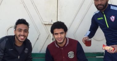 محمود كهربا ينشر صورة بصحبة شيكابالا وعمر جابر ويعلق: "من أحلى الأيام"