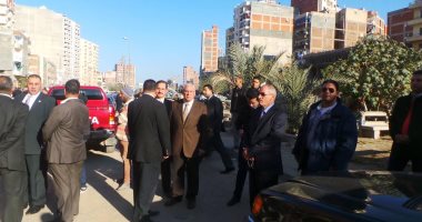 بالصور.. قيادات الإسكندرية يشيعون جثامين 3 أشقاء فى حادث نويبع