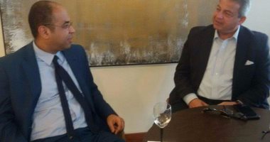 وصول وزير الرياضة ليبرفيل لحضور نهائى كأس الأمم الأفريقية