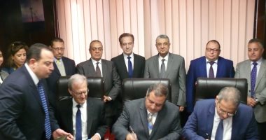 الكهرباء توقع مذكرة تفاهم بين القابضة لكهرباء مصر وجنوب الوادى للبترول