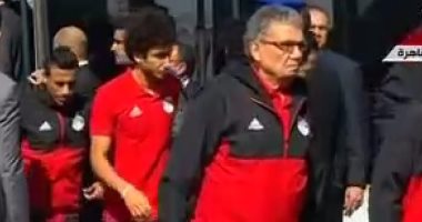 مؤتمر صحفى للمنتخب فى مطار القاهرة بحضور وزير الرياضة