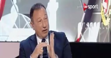 بالفيديو.. الخطيب يكشف سر "الحذاء أبو مسمار" فى مباراة الـ 7/1 للأهلى ضد الزمالك