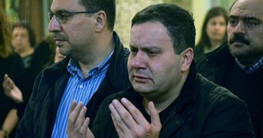 تعرف على أول تصريح للفنان إدوارد بعد وفاة والدته
