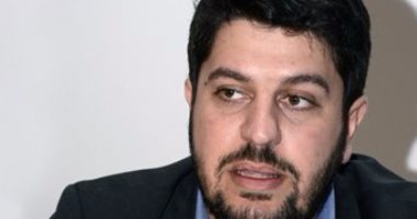 مثقفون يتضامنون مع الفلسطينى عباد يحيى بعد مصادرة روايته