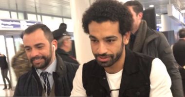 بالصور.. صلاح يصل إيطاليا بعد المشاركة فى "كان 2017" 