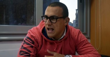رحلة أصغر مترجم فى الوطن العربى من ضعف السمع لترجمة الروايات العالمية