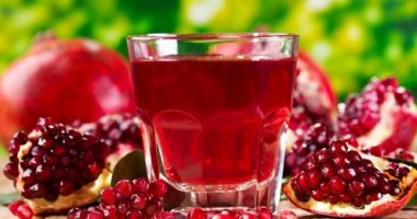 يقى من الزهايمر ويحسن الخصوبة.. 8 فوائد صحية مذهلة لعصير الرمان 