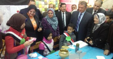 بالصور .. محافظ كفر الشيخ يشيد بمهرجان مصر أولاً للتربية والتعليم 