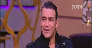 بالفيديو.. الحضرى يحضّر "جاميكا" على الهواء مع الإعلامية منى الشاذلى