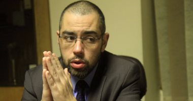 محمد فؤاد يتقدم بسؤال حول استمرار أزمة الصالة 2 بالمطار وآليات تفاديها