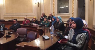 وفد من متفوقى جامعة جنوب الوادى يزور مجلس النواب