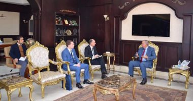 بالصور.. محافظ البحر الأحمر يستقبل سفير أوكرانيا بالقاهرة لزيادة عدد السياح