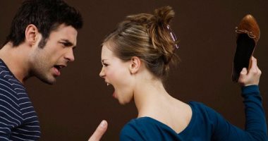 زوج عربى يشكو تعدى زوجته لاعبة الكاراتيه عليه "بالبوكس" بصفة متكررة