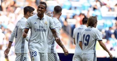 مدافع ريال مدريد جاهز لمواجهة نابولى رغم الإصابة