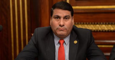بالصور.. وكيل"حقوق الإنسان"لوزير البيئة: الدول تجرم مصانع السيراميك ونجدها بمصر وسط المساكن