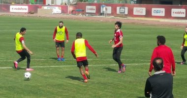 بالصور.. البدرى يعالج أزمة إهدار الفرص فى مران الأهلى