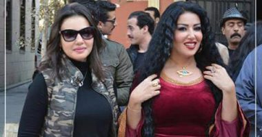 دينا فؤاد تبدأ تصوير دورها فى "الحلال" مع سمية الخشاب وبيومى فؤاد