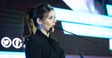 بالصور.. دنيا سمير غانم تقدم أغنية "تخيل" للأطفال فى حفل "يونيسف"