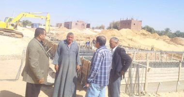 رئيس مركز الداخلة يتفقد أعمال مشروعات خدمية بتكلفة 22,4 مليون جنيه