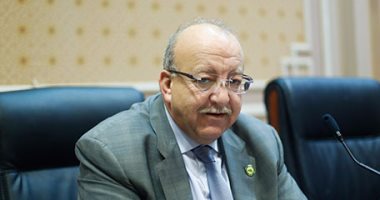 بالصور.. "لجنة الإسكان بالنواب" تعيد مشروع قانون تنظيم مياه الشرب للحكومة لصياغته
