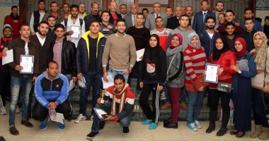 رئيس جامعة طنطا يكرم الطلاب المتفوقين رياضيا على مستوى الجامعات المصرية