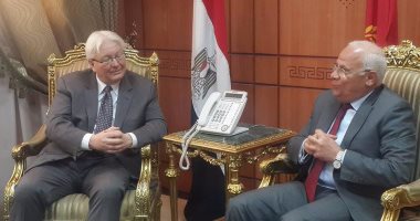محافظ بورسعيد يستقبل القنصل الأمريكى لبحث سبل التعاون بين البلدين