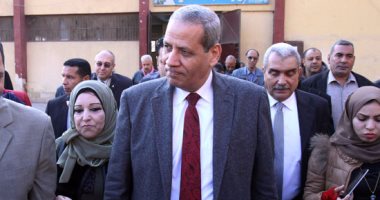 بالصور.. وزير التعليم يطالب مسئولى المدرسة المعمارية بتدريب الطلاب على سوق العمل 