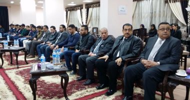 بالصور.. قنصل فلسطين بالإسكندرية يتلقى العزاء فى طالب كلية الطب
