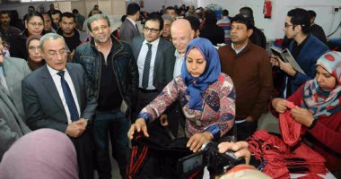 بالصور.. بدء فعاليات مؤتمر وظيفتك جنب بيتك بمحافظة القليوبية لافتتاح 6 مصانع ملابس