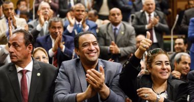 بالصور..ترقب رئيس الوزراء وفرحة النواب بـ"المصيلحى"أبرز مشاهد جلسة البرلمان