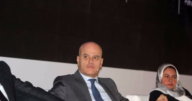 بالصور.. رئيس إينى الإيطالية: بدء حفر بئر جديدة بحقل ظهر