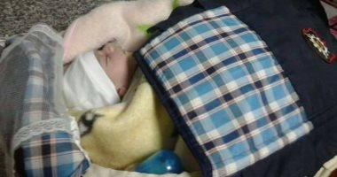 بالصور.. تسليم طفل رضيع لدار أيتام عثر عليه بالطريق العام بكفر الشيخ