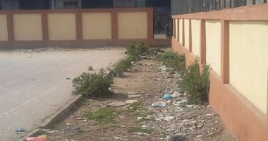 بالصور.. أهالى عزب النهضة بدمياط يطالبون بتحويل مركز شباب لمدرسة ابتدائية