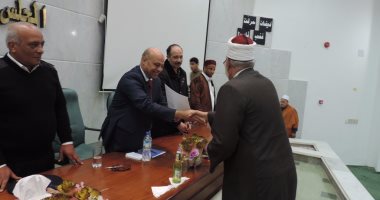 بالصور.. مجلس عمد ومشايخ مطروح يبعث رسالة لوزير الداخلية تأييدا لمدير الأمن