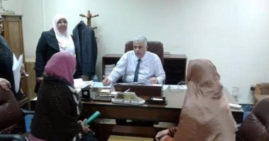 سكرتير مساعد "المنوفية" يفحص 23 طلب للمواطنين ويحيلهم للجهات المختصة  