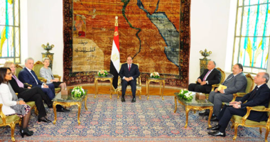 بالصور.. السيسى يمنح مدير عام اليونسكو وسام الجمهورية من الطبقة الأولى