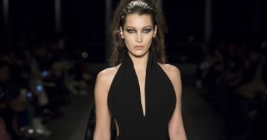 بالصور.. الأسود يسيطر على مجموعة Brandon Maxwell لموسم خريف 2017
