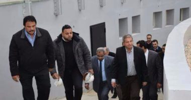 وزير الرياضة يتفقد مضمار الدراجات والملاعب الفرعية باستاد القاهرة