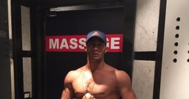  شاهد.. محمد رمضان مفتول العضلات.. وجمهوره:"جون سينا"