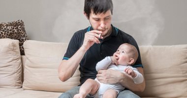 مش بس الربو..دراسة فرنسية تحذر:التدخين السلبى يسبب التهاب المفاصل للأطفال