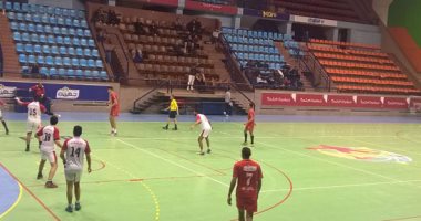 الأهلى يهزم الزمالك 25/32 فى قمة دورى اليد للشباب