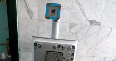 وصول أول جهاز خاص بعمليات انفصال الشبكية لمستشفى سوهاج التعليمى