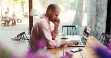 مقهى بفيينا يجبر السياح على دفع ثمن الكهرباء المستخدمة لشحن هواتفهم