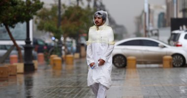 بالصور.. سيول تضرب السعودية والأرصاد تحذر المواطنين