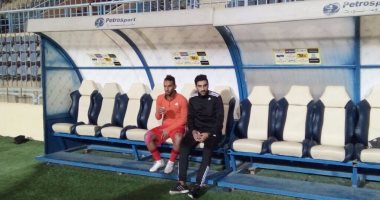 بالفيديو.. لاعبو الأوليمبى يستعينون بالشاى قبل مواجهة الزمالك