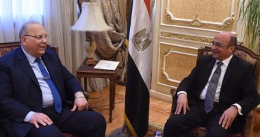 وزير العدل يهنئ المستشار عمر مروان بتولى حقيبة شئون مجلس النواب