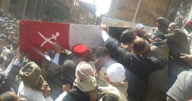 بالفيديو.. أهالى الشرقية يشيعون جنازة الشهيد محمد على بمسقط رأسه بالزقازيق