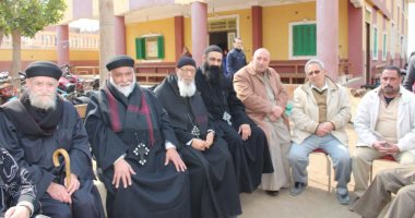 بالصور.. قبطى يتبرع بـ 500 متر لبناء مسجد فى القليوبية.. وأداء أول صلاة به